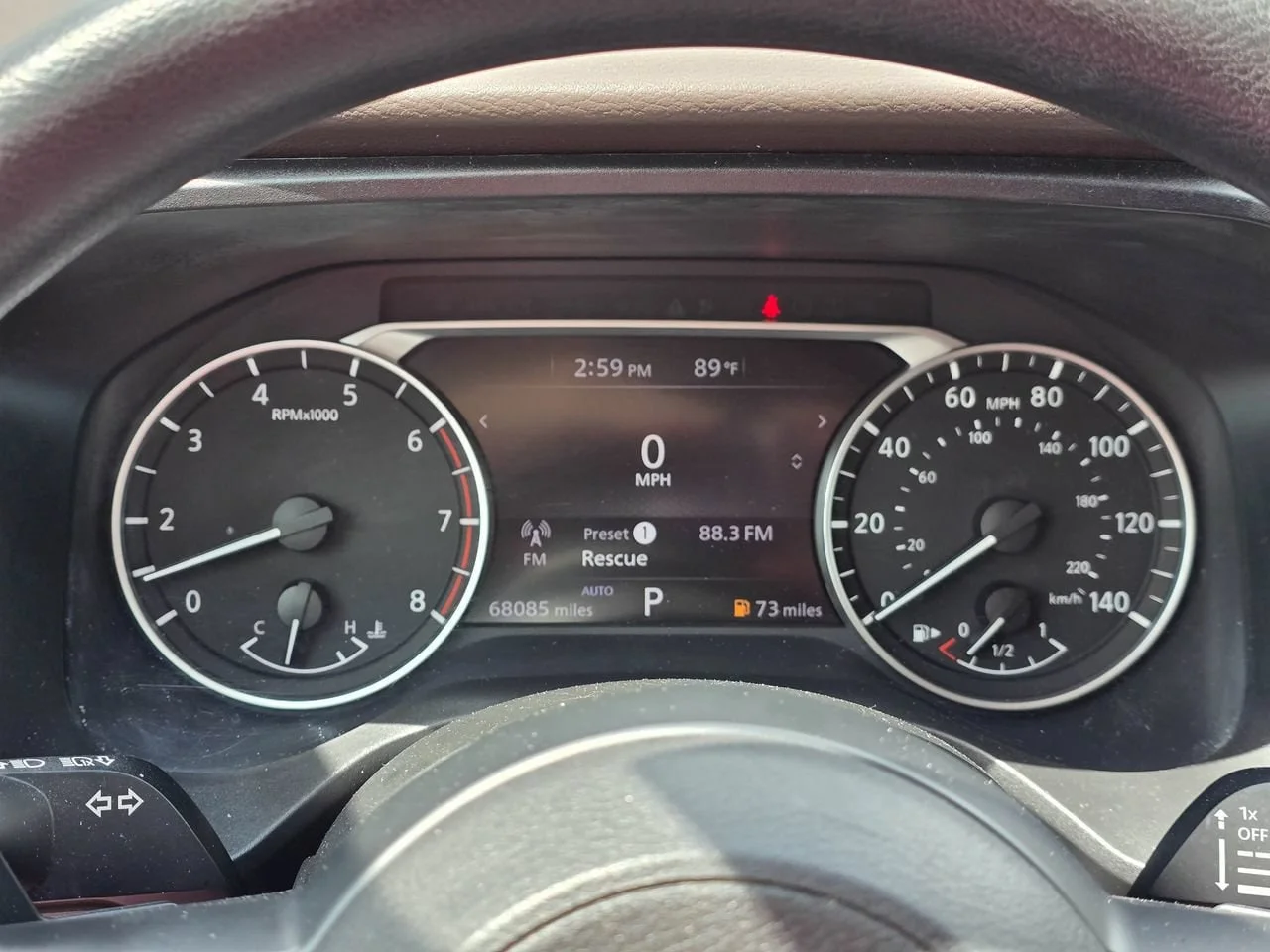 Used 2023  Nissan S image 22