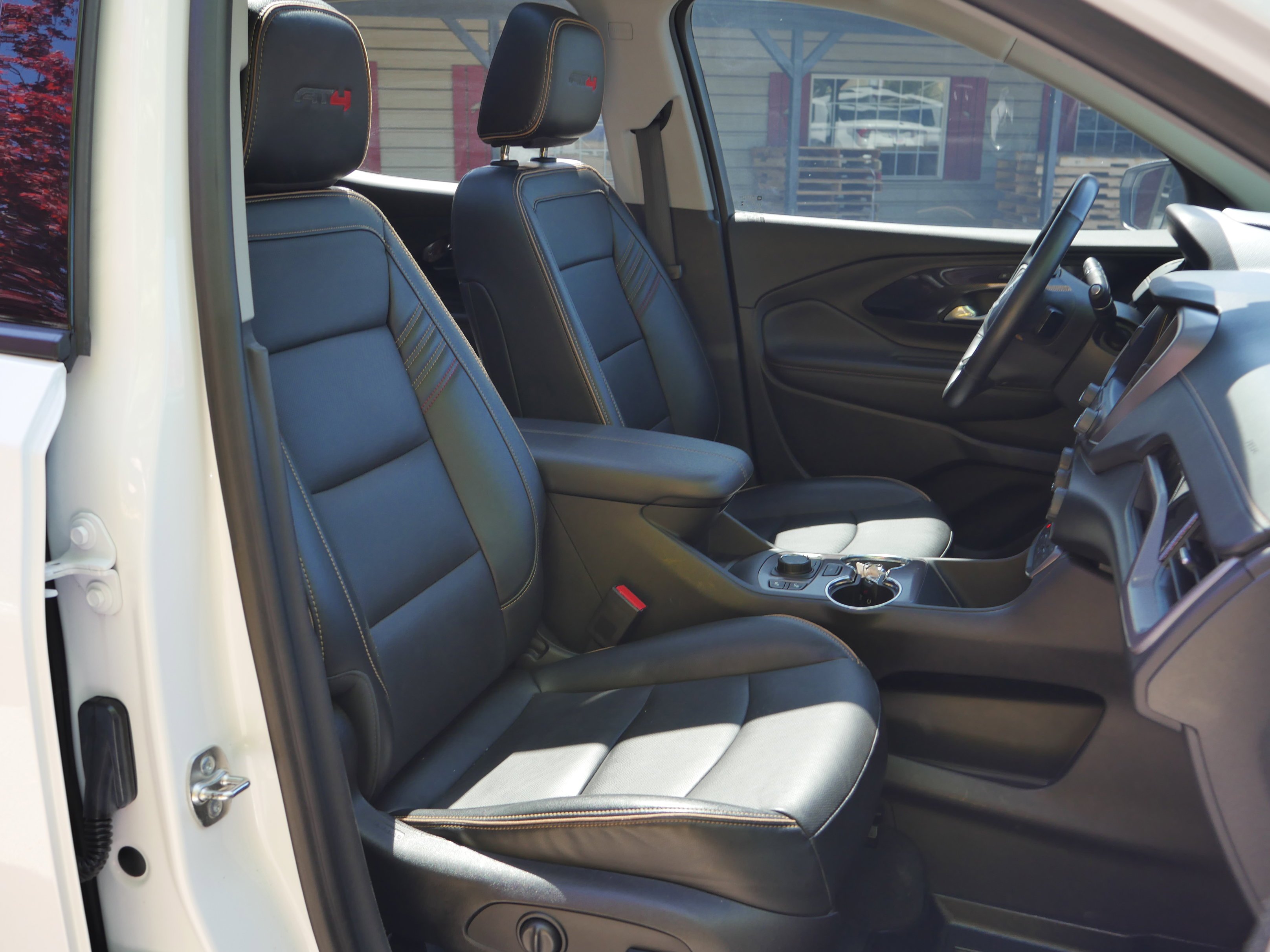 Used 2024 Summit White GMC AT4 image 17