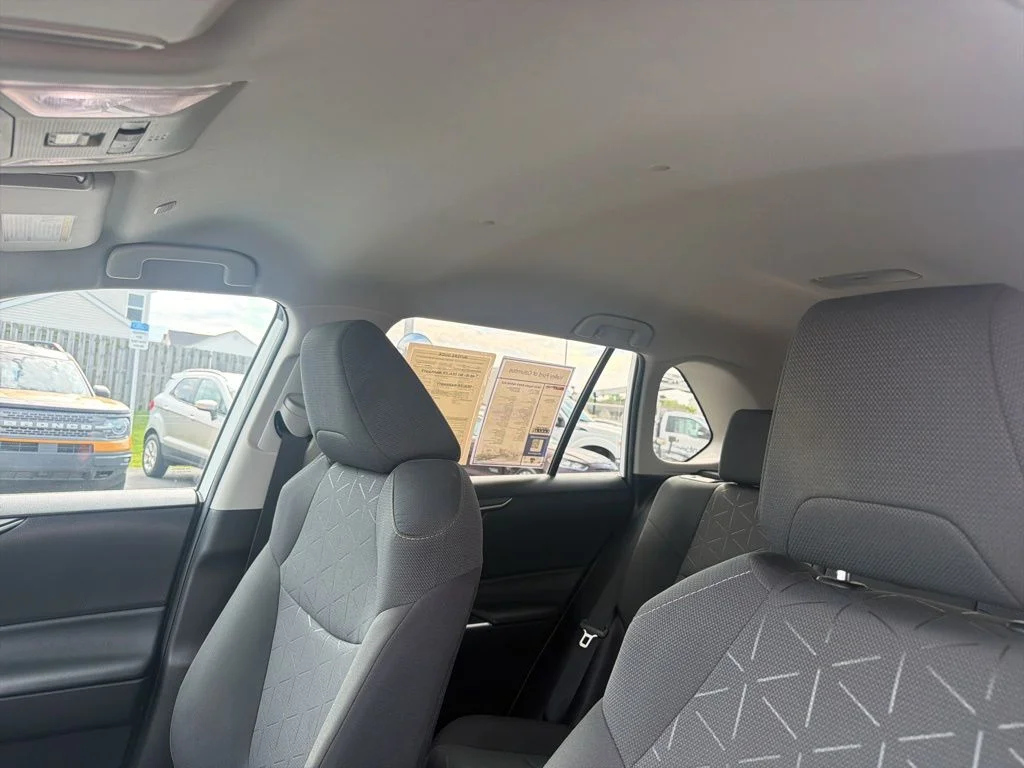Used 2023 White Toyota XLE image 27