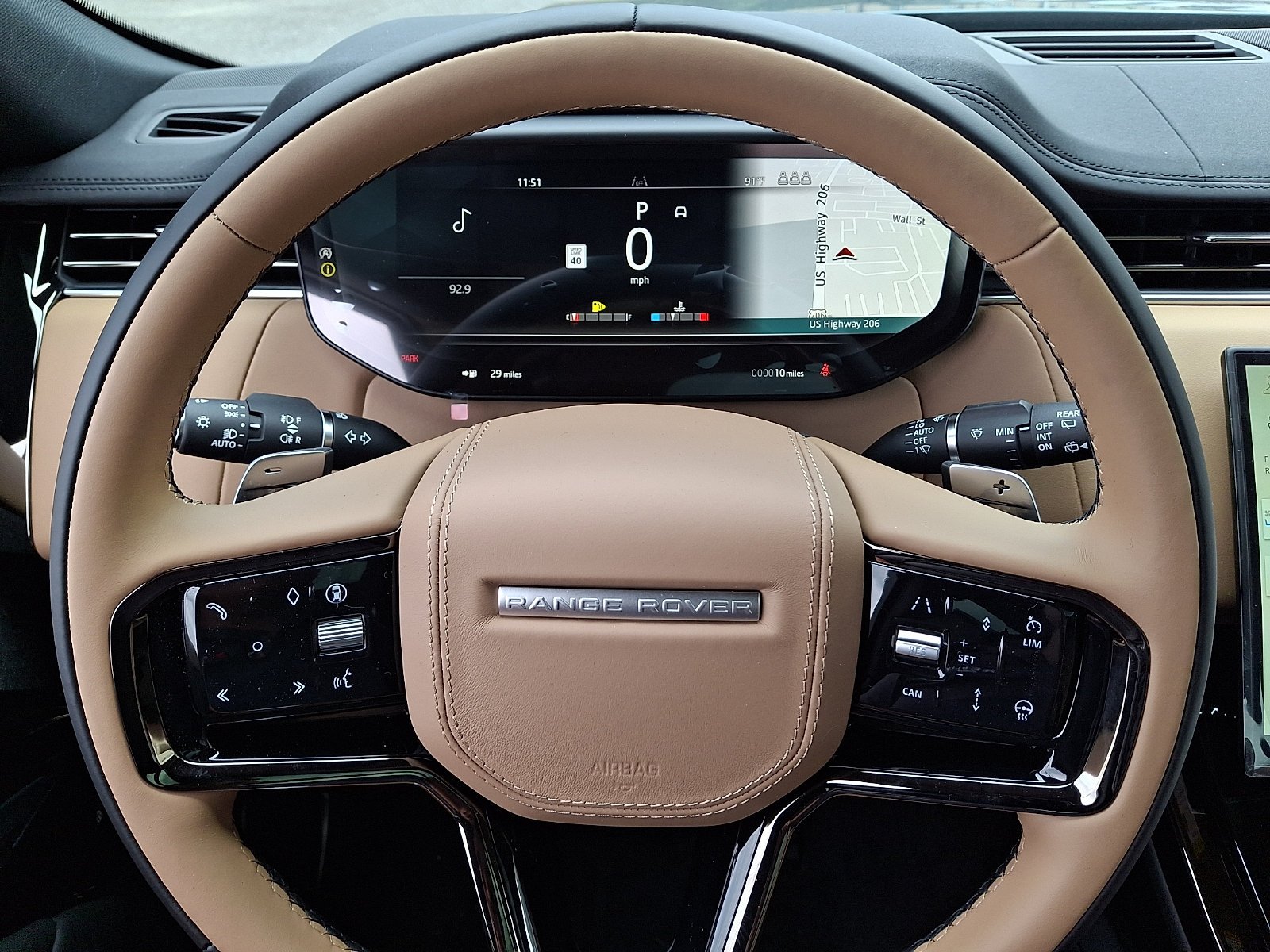 New 2026 Giola Green Land Rover  image 17