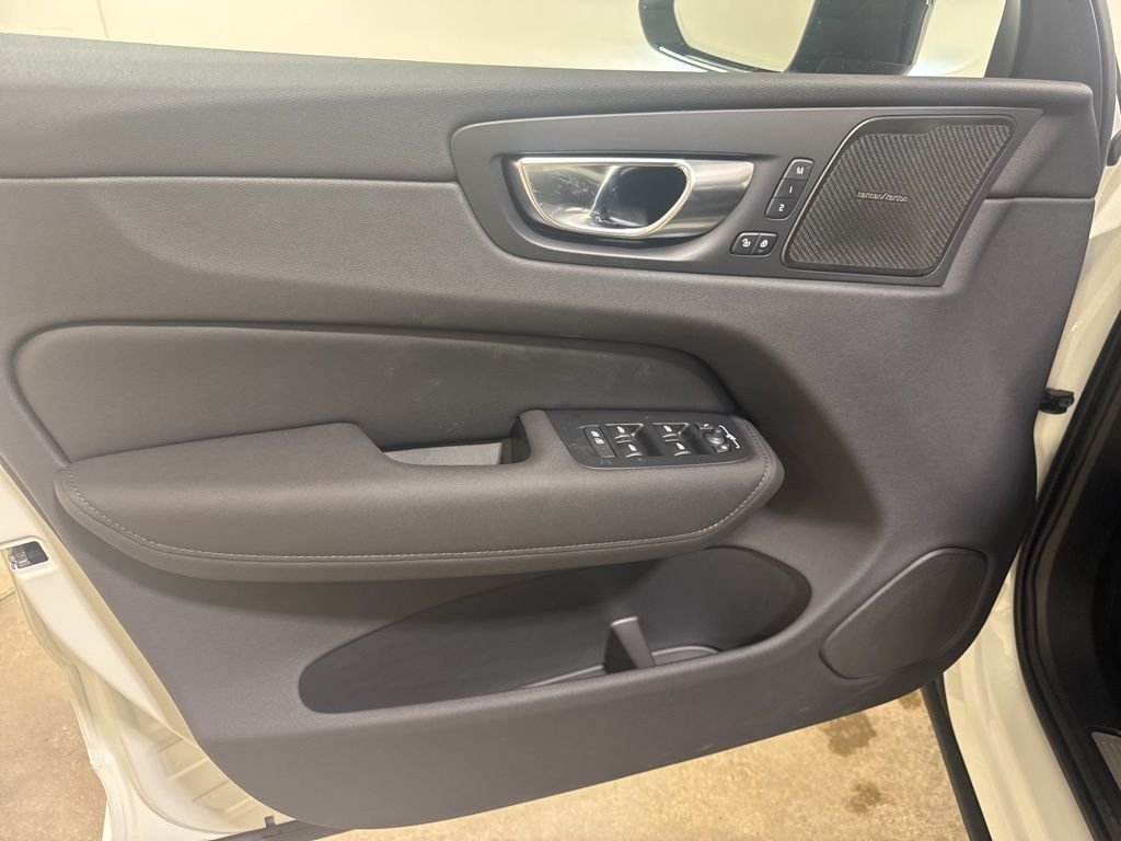 2026 Volvo XC60 Ultra - Photo 17