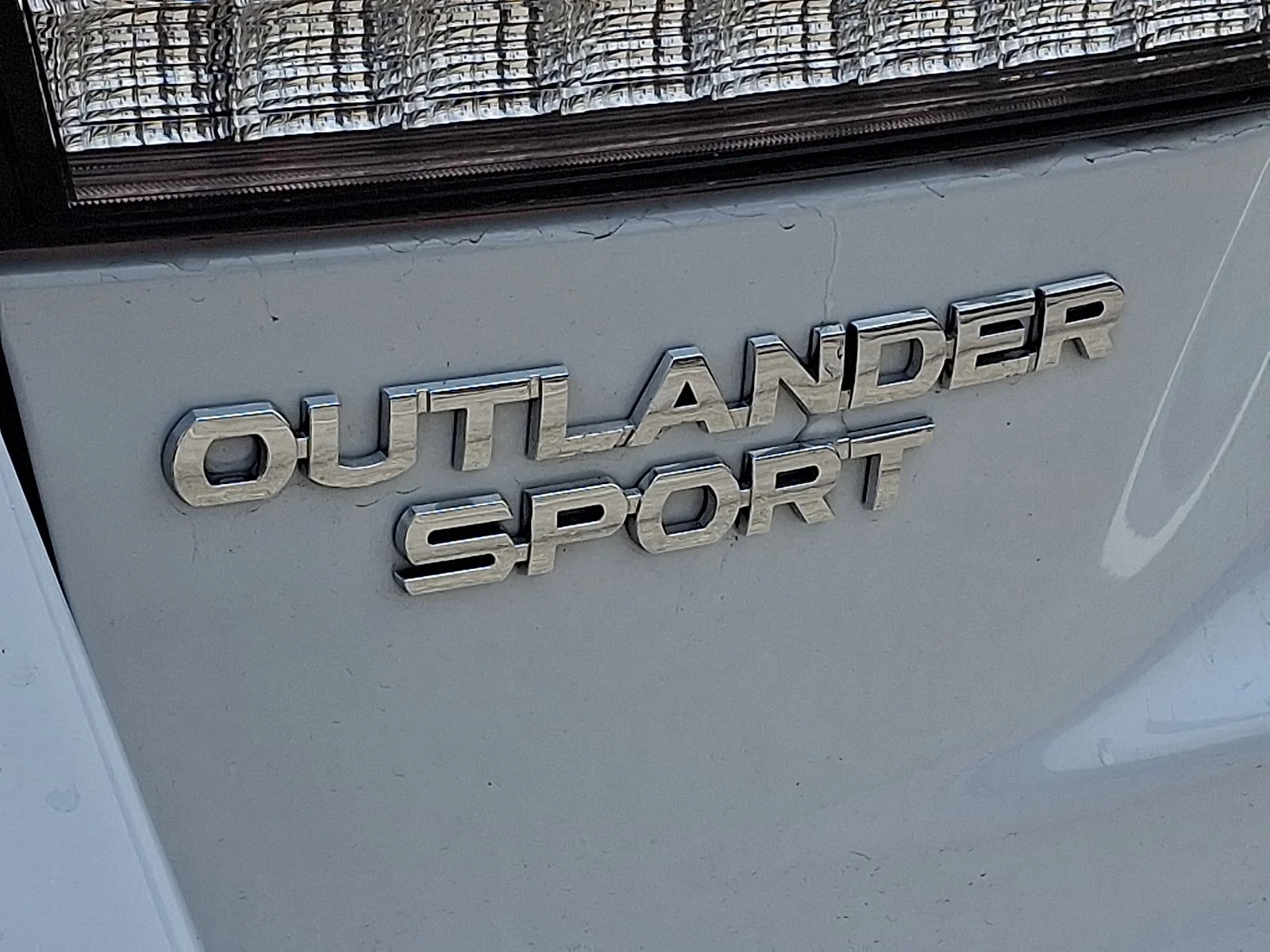 Used 2025 White Mitsubishi 2.0 ES image 29