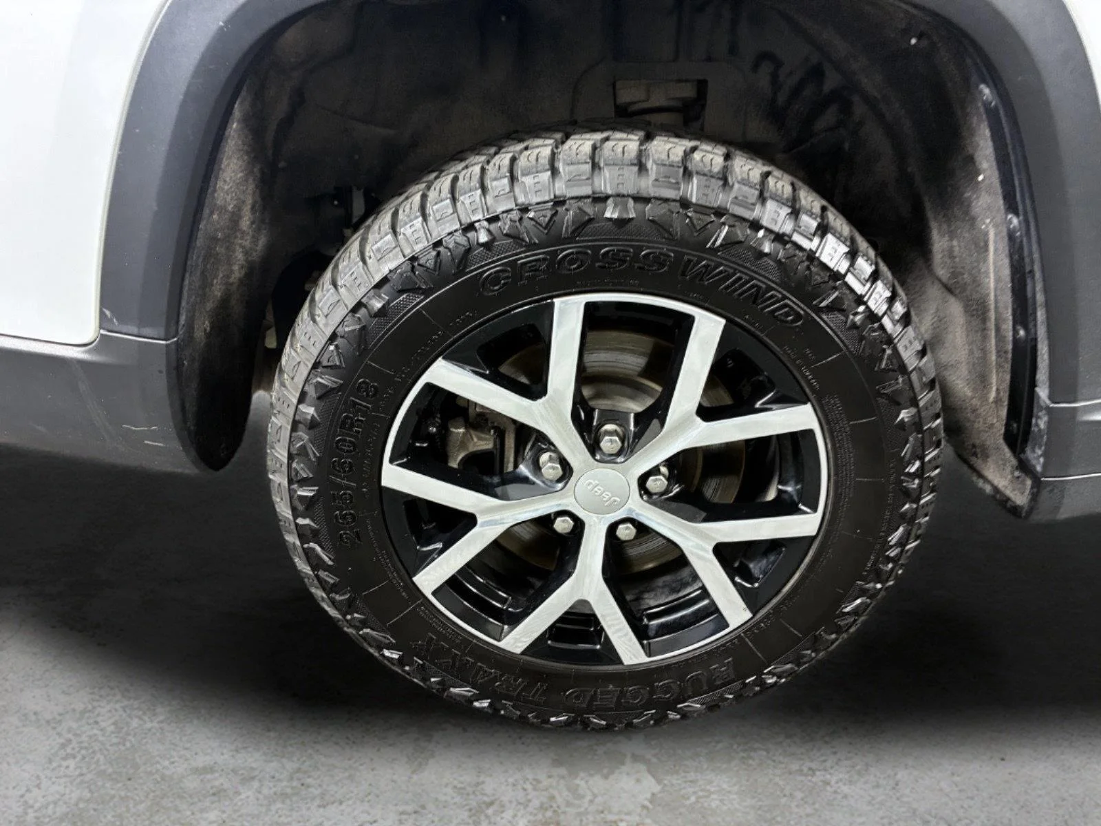 Used 2023 Bright White Clearcoat Jeep Limited image 14