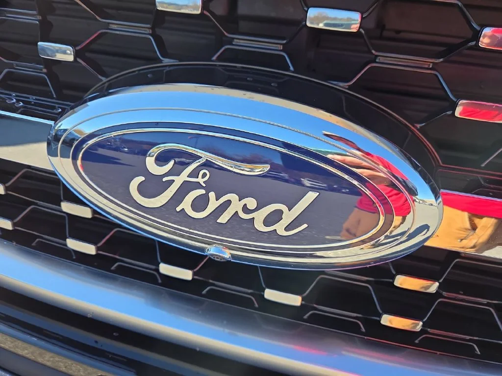 Used 2023 Black Ford Platinum image 21