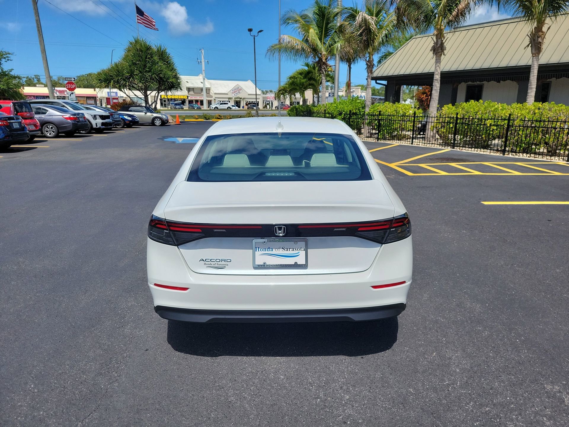 New 2026 Platinum White Pearl Honda LX image 7