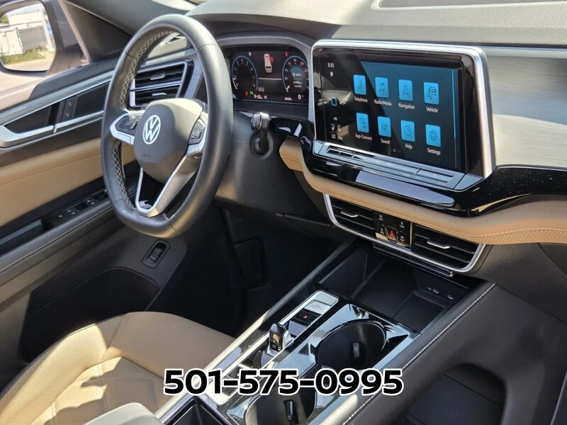 Used 2024 Pure Gray Volkswagen 2.0T SE W/TECHNOLOGY FWD image 19