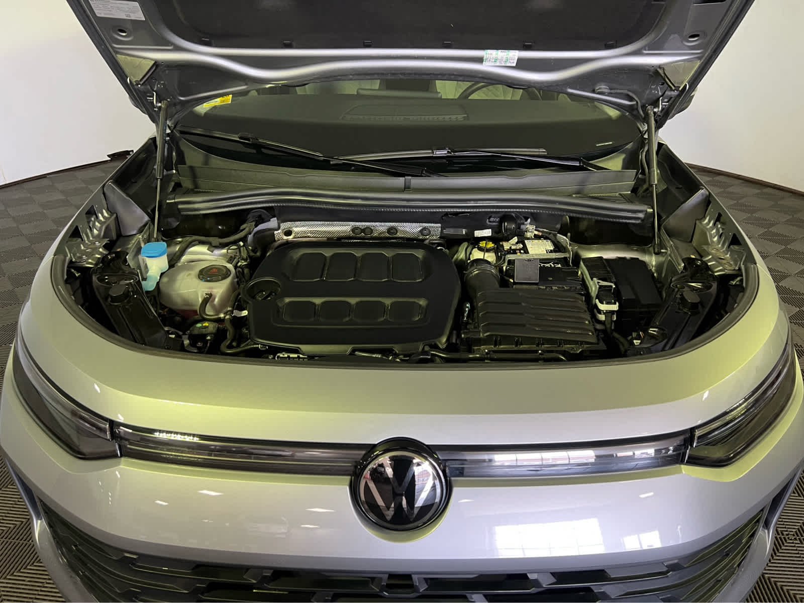 Used 2025 Pyrite Silver Metallic Volkswagen S image 30