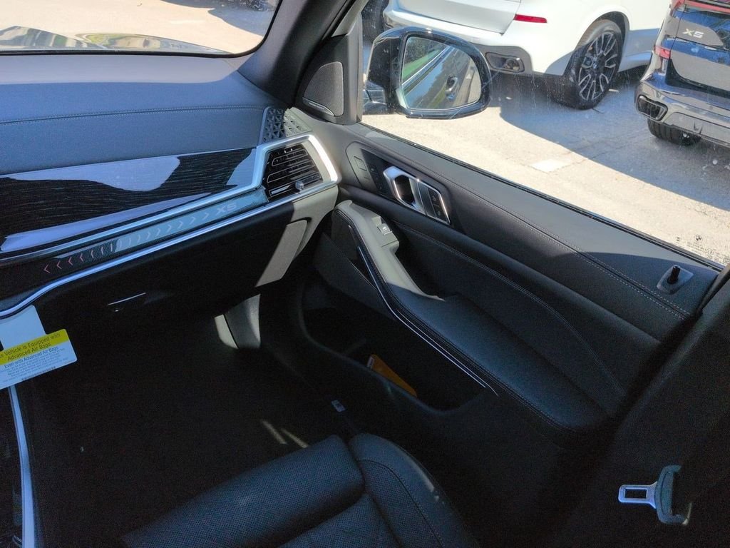 New 2026 Dravit Grey Metallic BMW xDrive40i image 17
