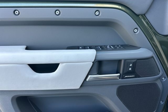 New 2026 Woolstone Green LAND ROVER S image 10