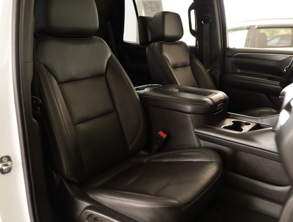 Used 2021 SUMMIT WHITE Chevrolet LT image 39