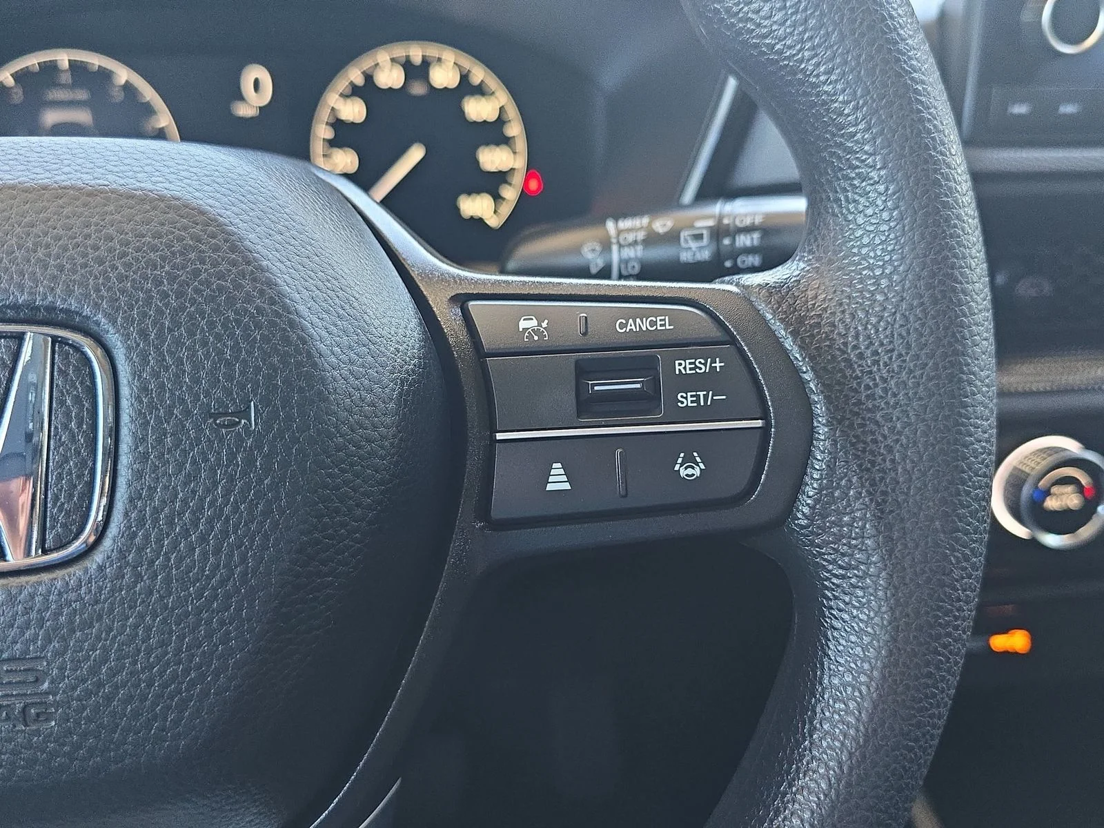 2024 Honda CR-V LX - Photo 17