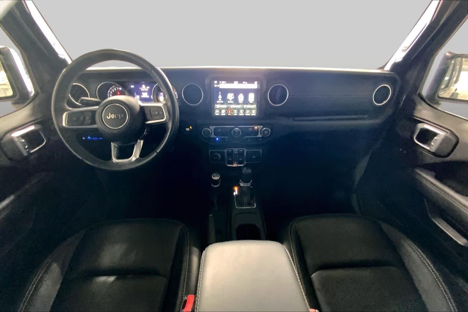 Used 2022 Sting-Gray Clearcoat Jeep Unlimited Sahara image 15