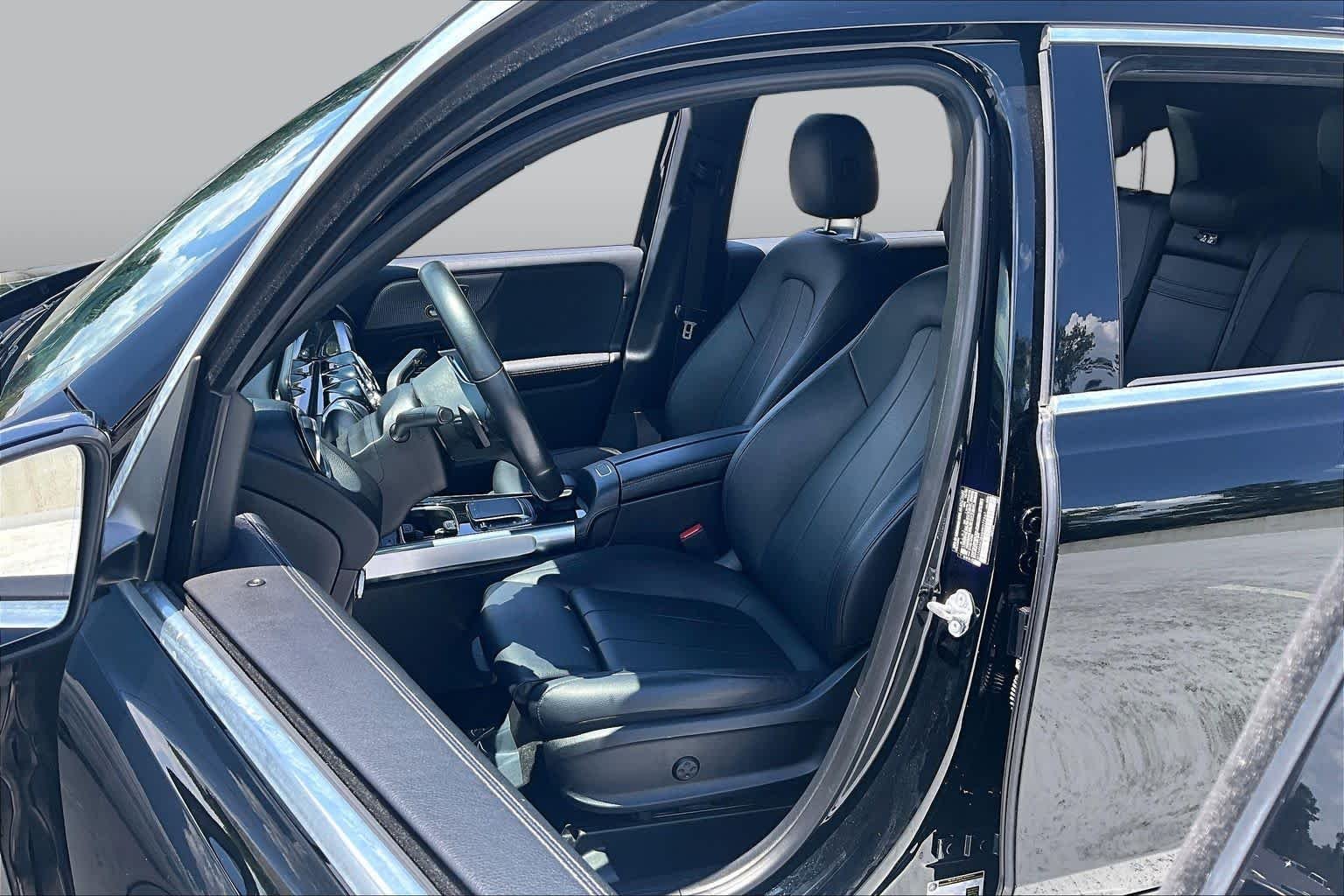 Used 2021 Night Black Mercedes-Benz GLB 250 image 8
