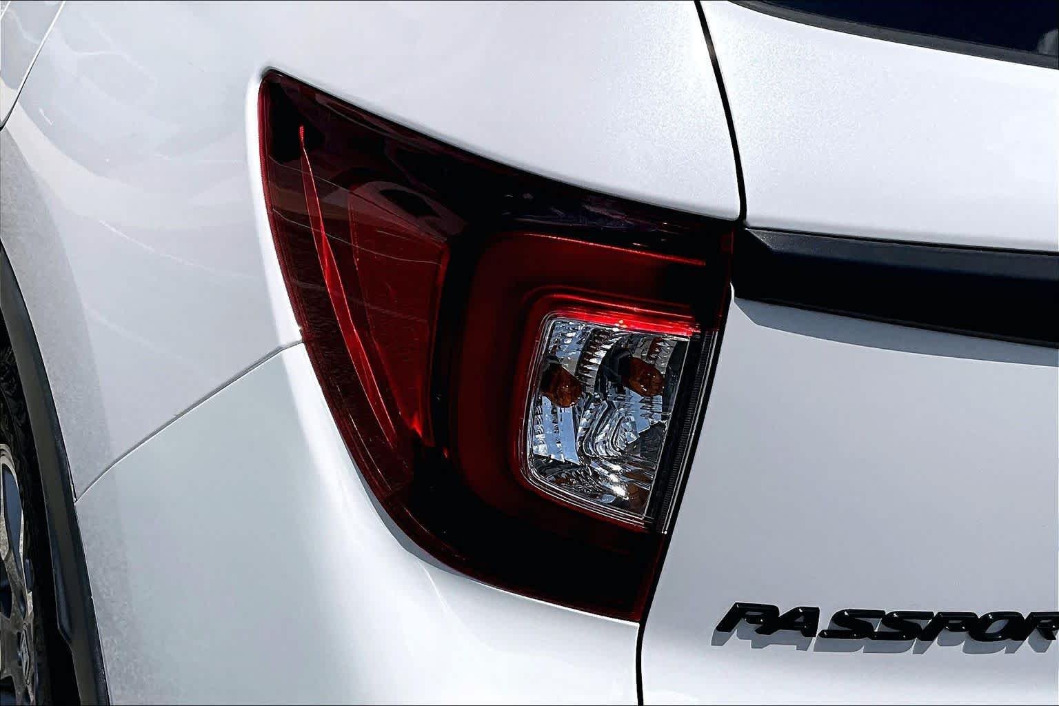 Certified Used 2023 Platinum White Pearl Honda TrailSport image 28