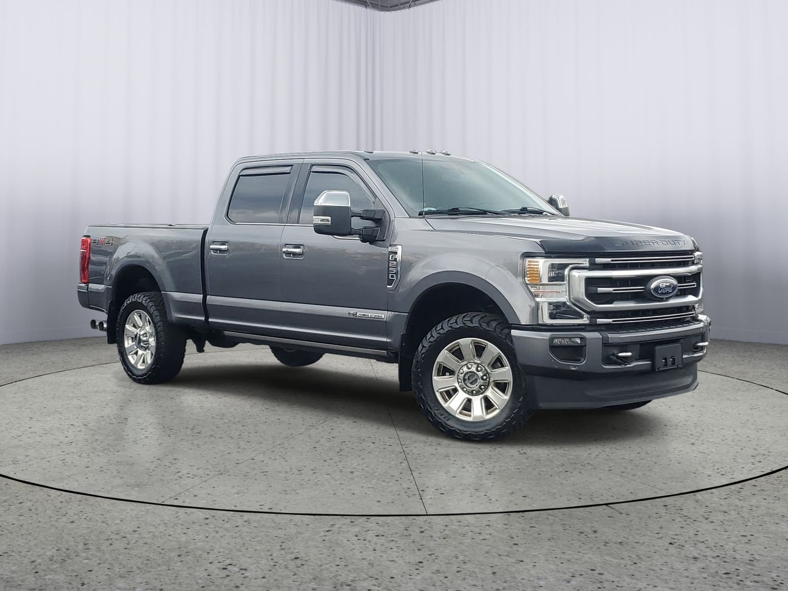 Used 2021  Ford Platinum image 1