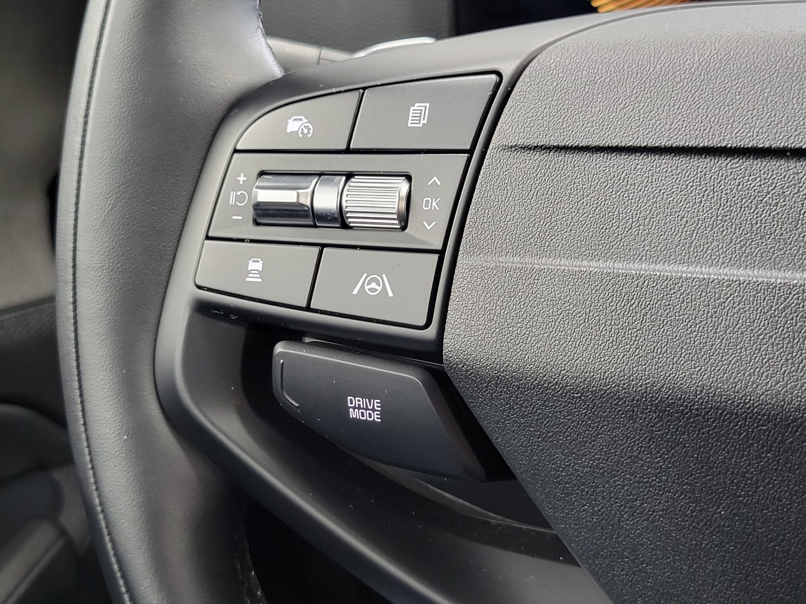Used 2026 Black Kia X-Line image 16