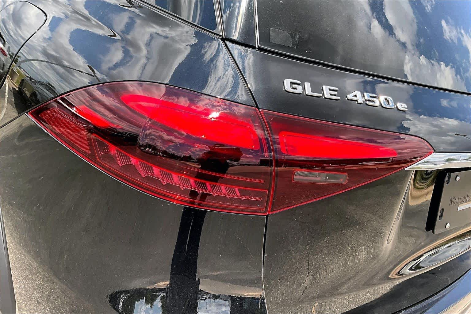 2025 Mercedes-Benz GLE GLE450E - Photo 6