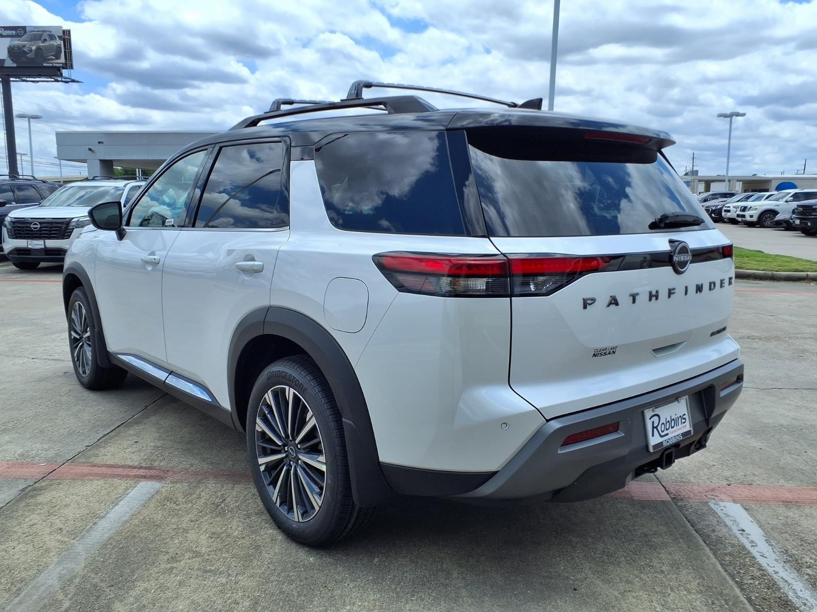 2026 Nissan Pathfinder Platinum White at Robbins Nissan