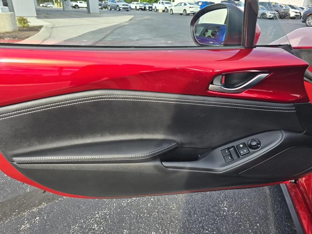 Used 2024 Soul Red Crystal Metallic Mazda Grand Touring image 10