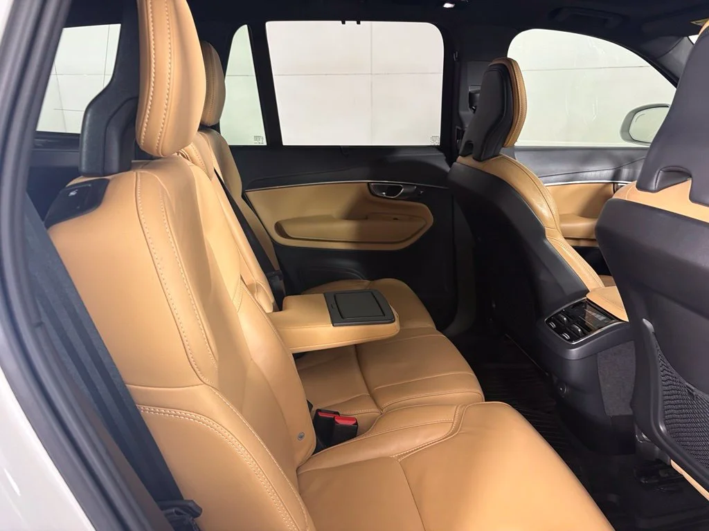 Used 2024 White Volvo Ultimate image 17