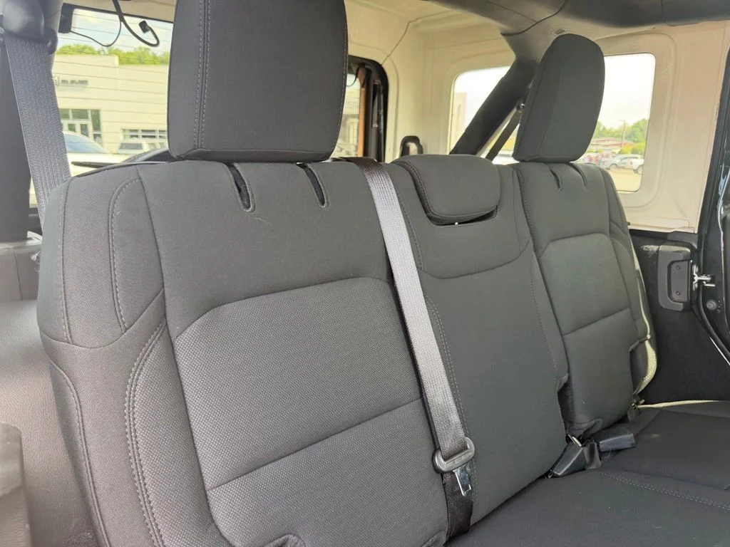 Used 2021 Black Jeep Unlimited Sport S image 39