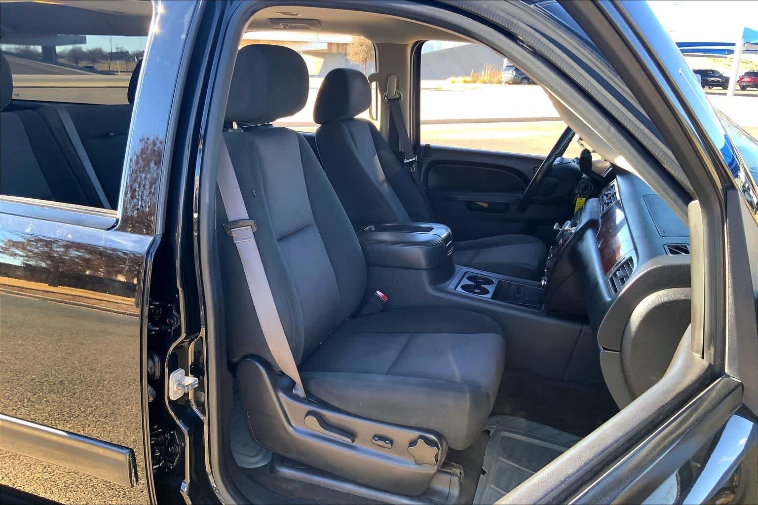 Used 2013 Black Chevrolet LS image 8