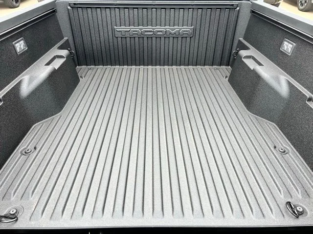 2026 Toyota Tacoma SR5 - Photo 25