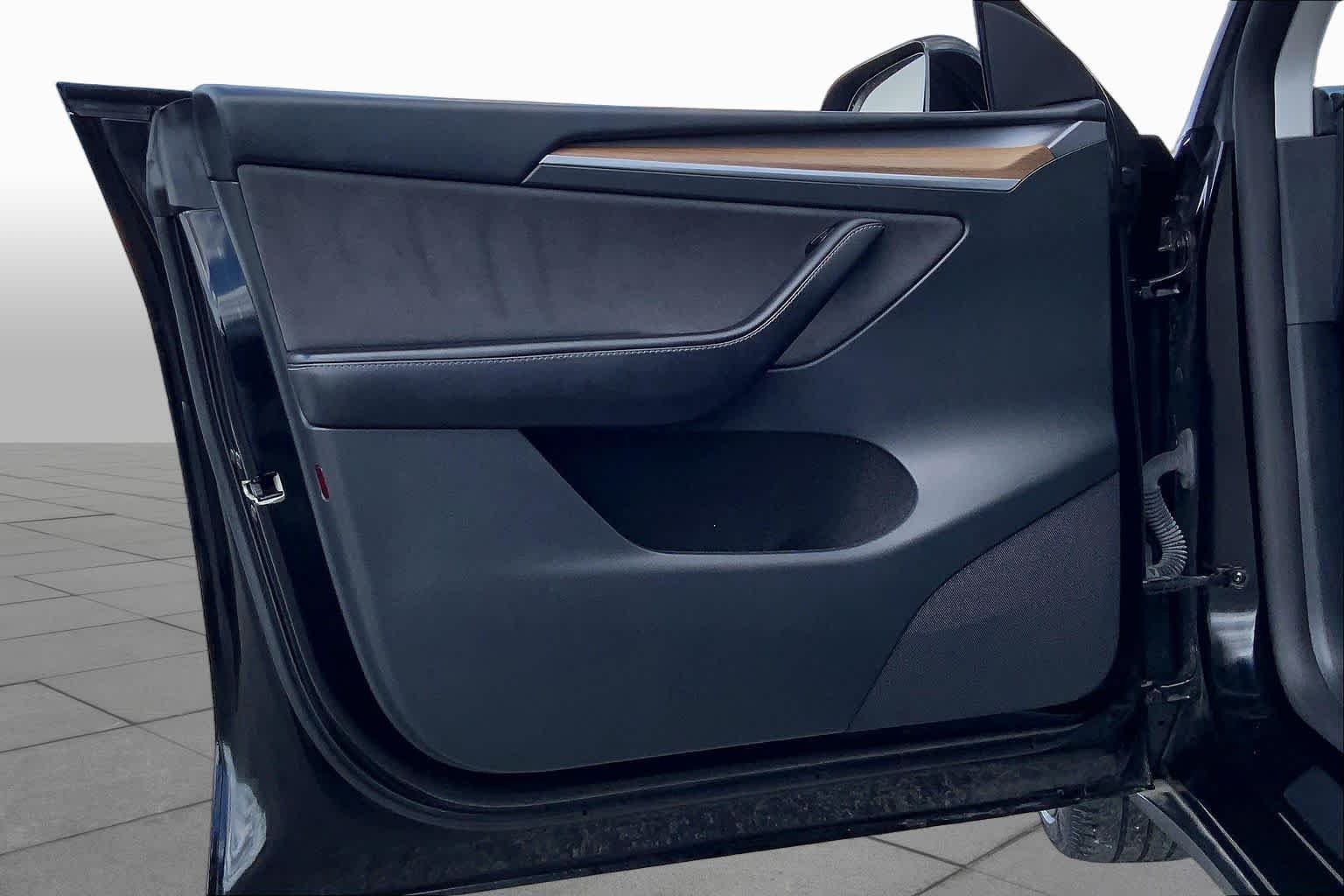 Used 2024 Solid Black Tesla  image 20