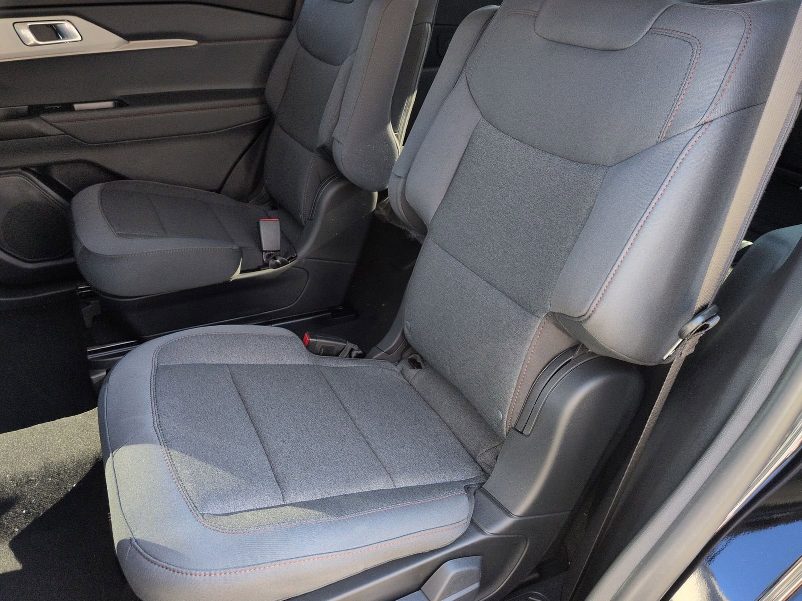 2026 Ford Explorer Active - Photo 20