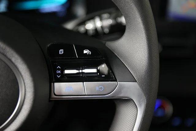 2025 Hyundai Elantra Blue - Photo 39