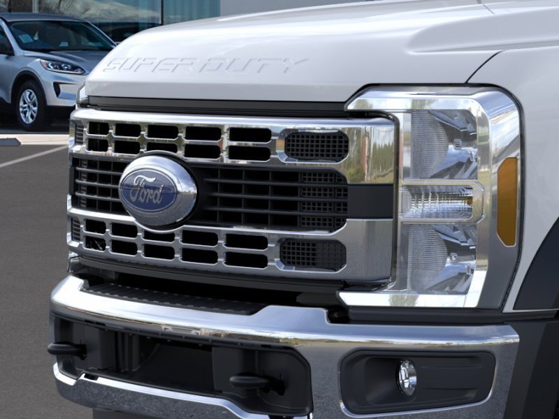 2025 Ford F-550 Super Duty Chassis Cab XL - Photo 18