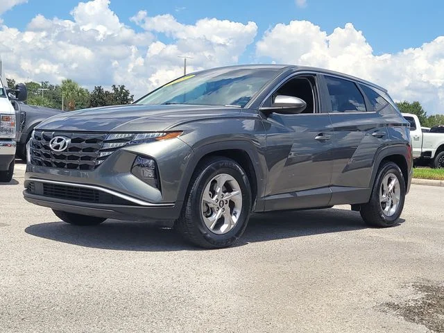 Used 2022 Gray Hyundai SE image 32
