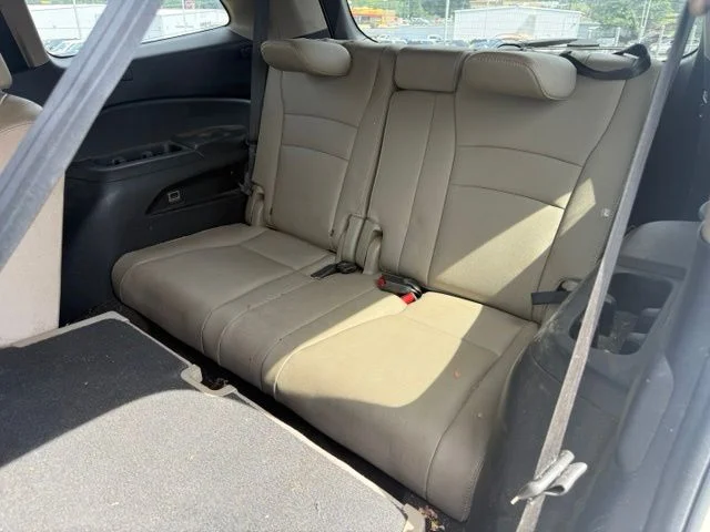 Used 2018 White Honda EX-L image 15