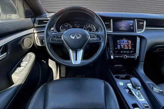 Used 2023 Gray INFINITI LUXE image 8