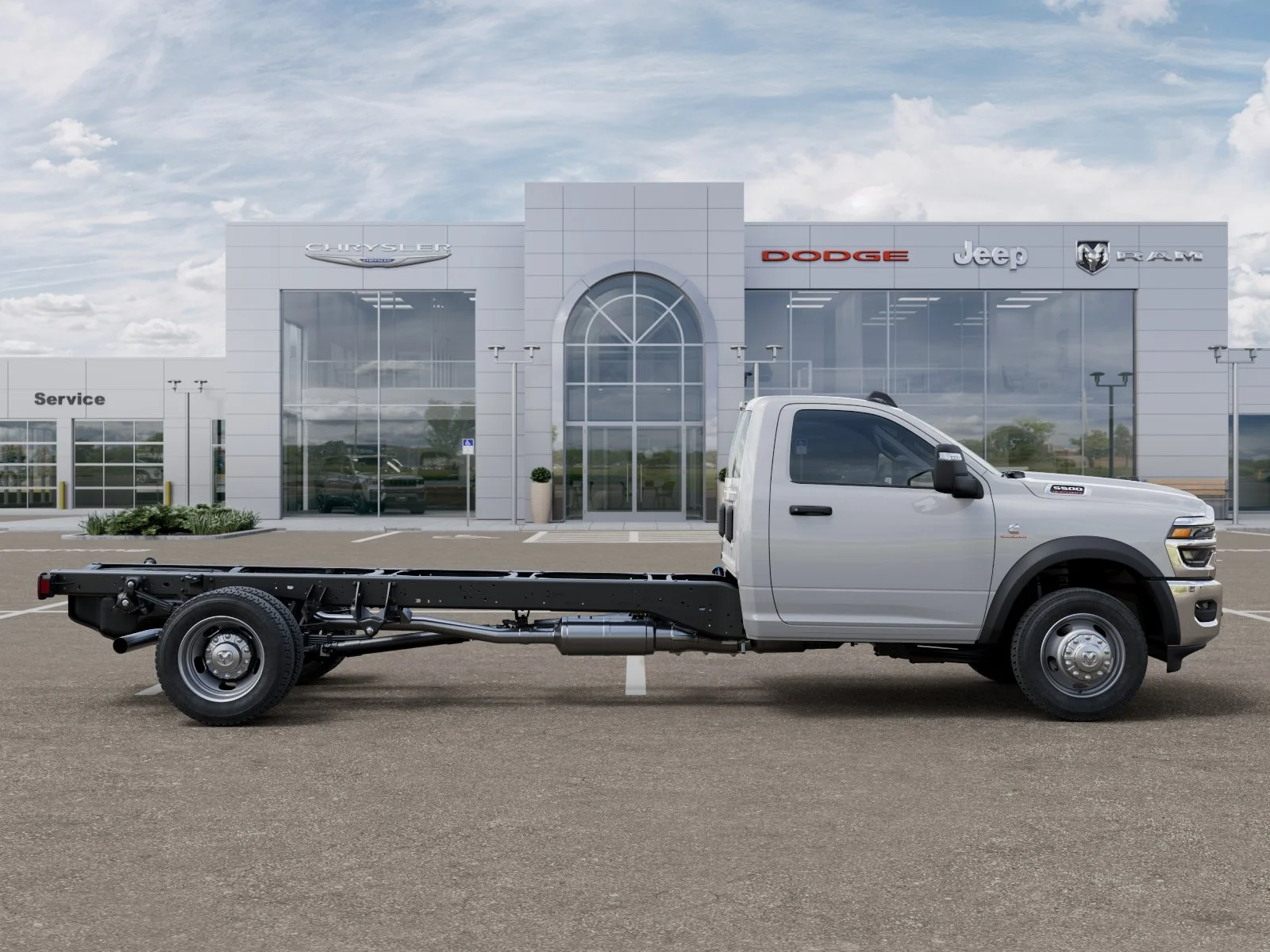 New 2025 Bright White Clearcoat RAM Tradesman image 24