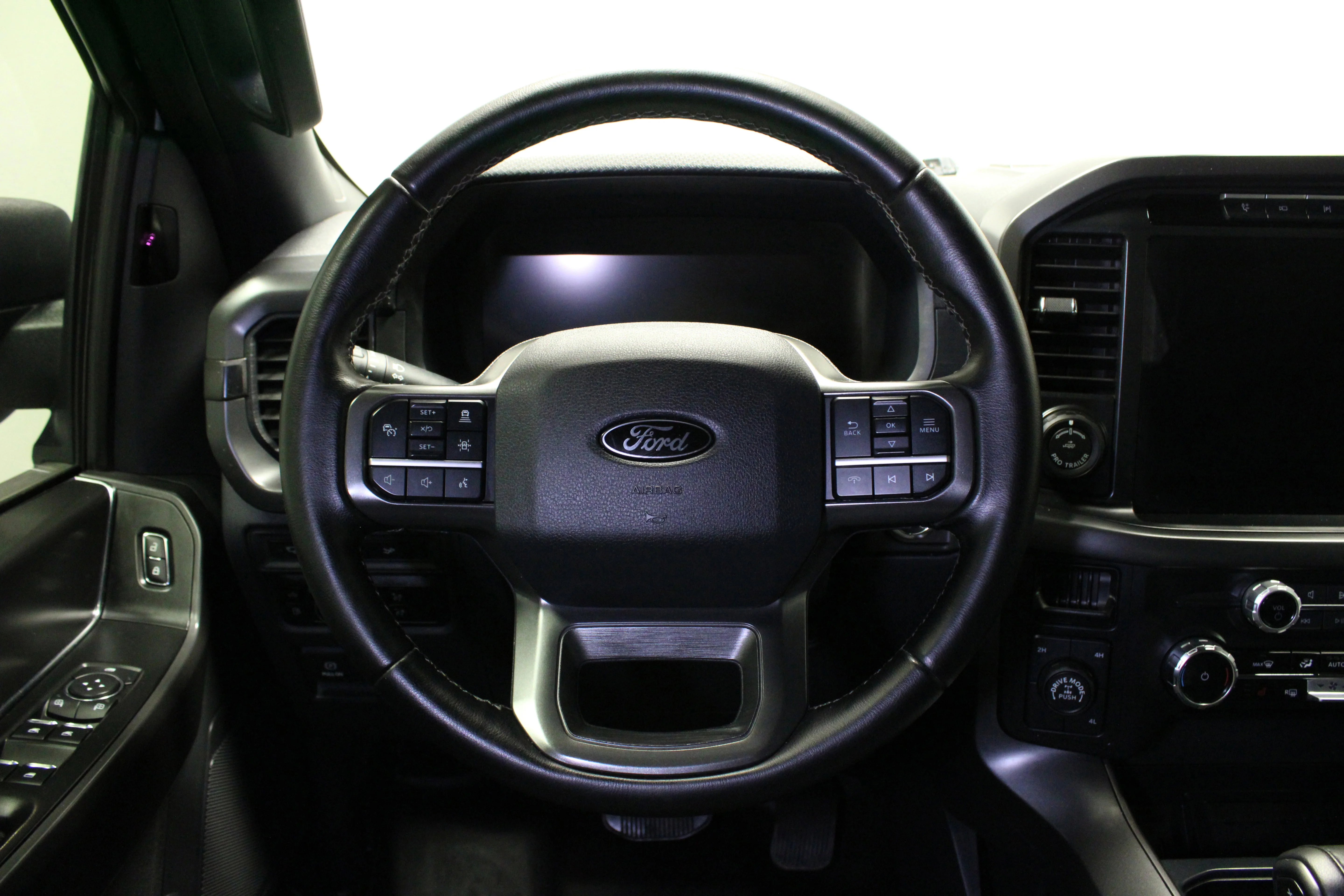 Used 2024 Avalanche Ford XLT image 23