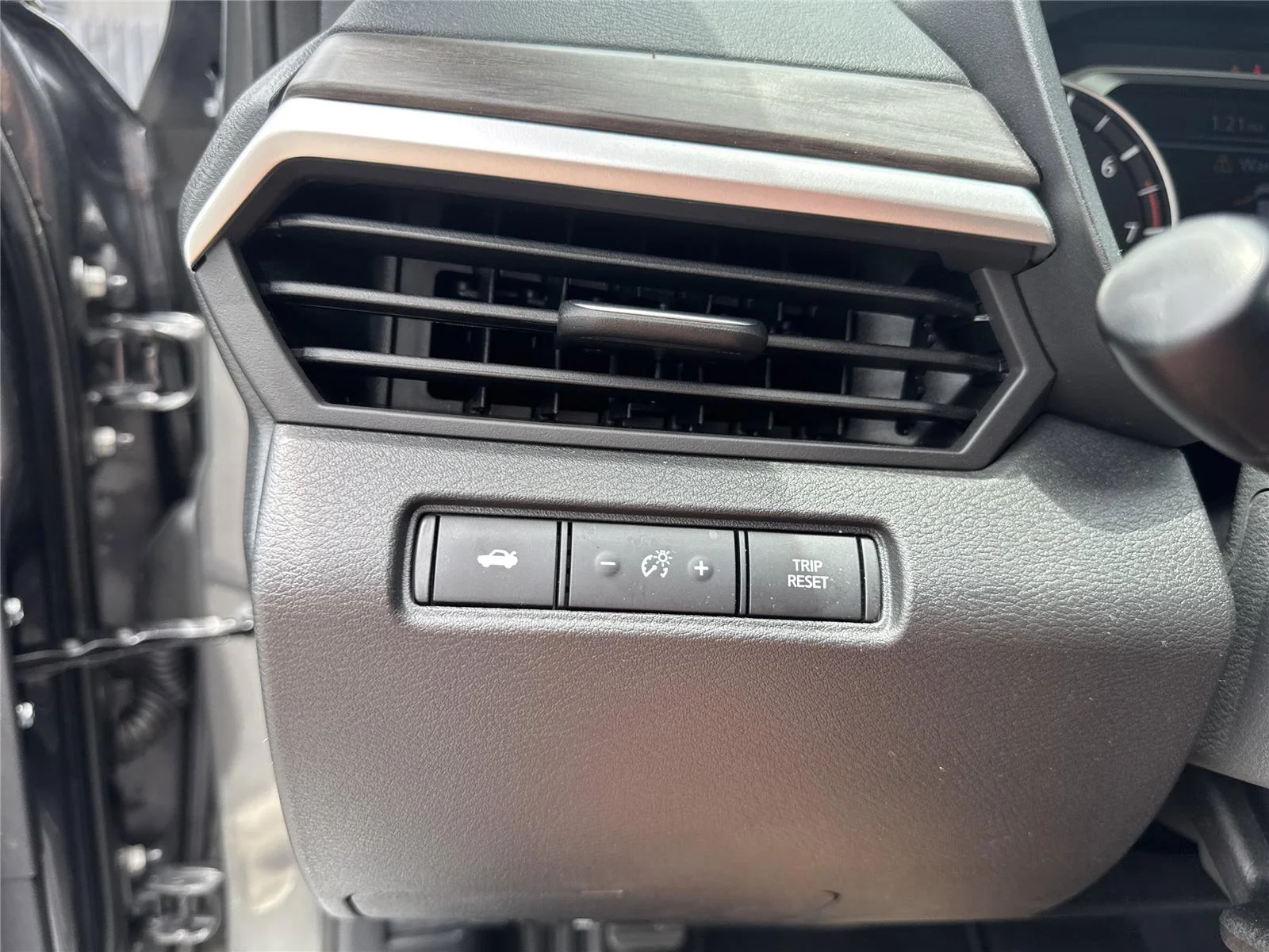 Used 2025 Gun Metallic Nissan SV image 19