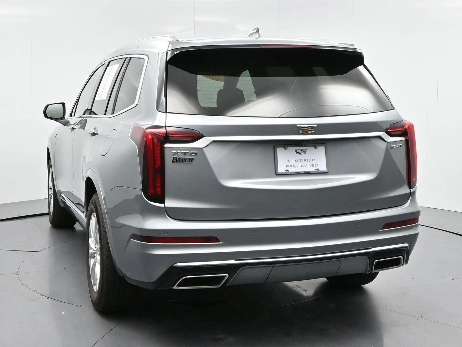 Used 2025 Argent Silver Metallic Cadillac Luxury image 6