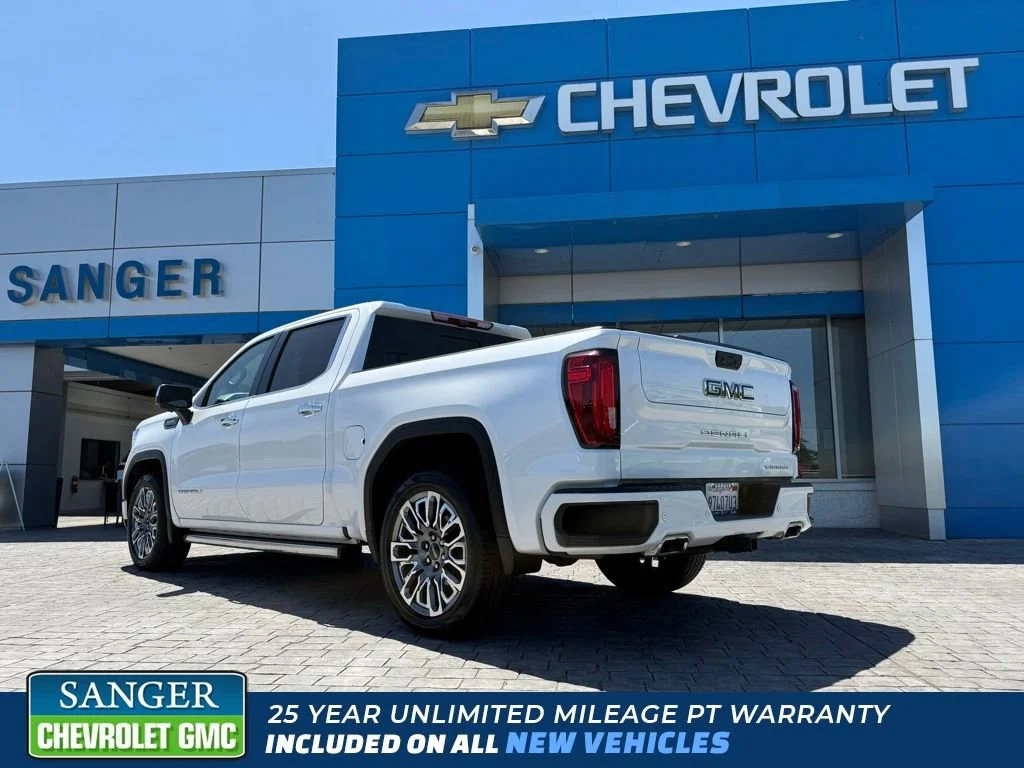 Used 2023 White Frost Tricoat GMC Denali Ultimate image 9