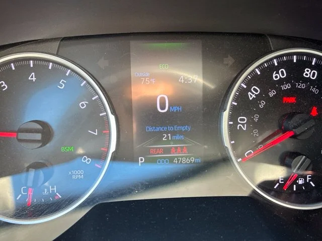 Used 2021 Red Toyota XLE Premium image 10