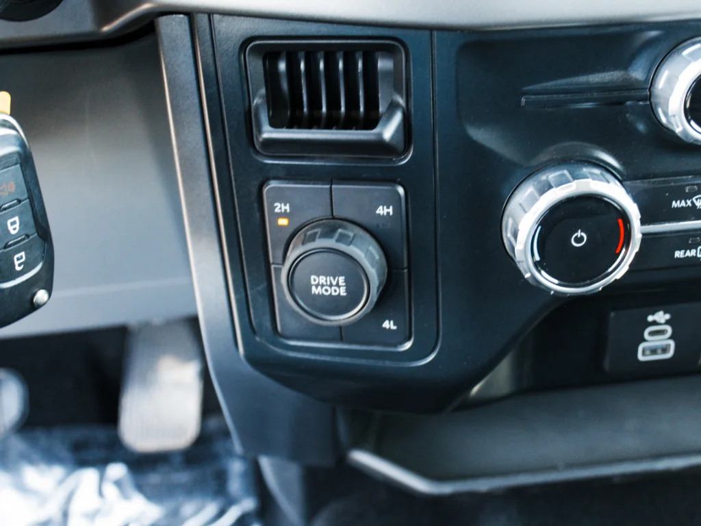 Used 2025 Black Ford XLT image 20