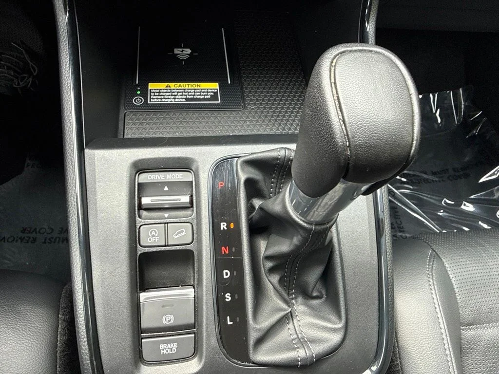 Used 2024  Honda EX-L image 30