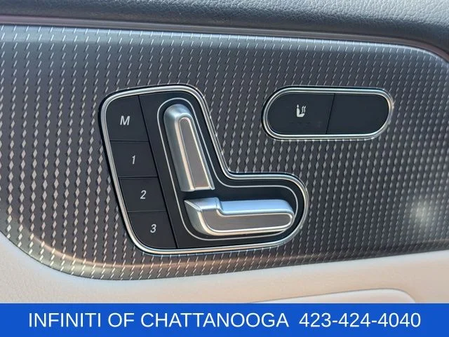 Used 2022 Blue Mercedes-Benz GLB 250 image 28