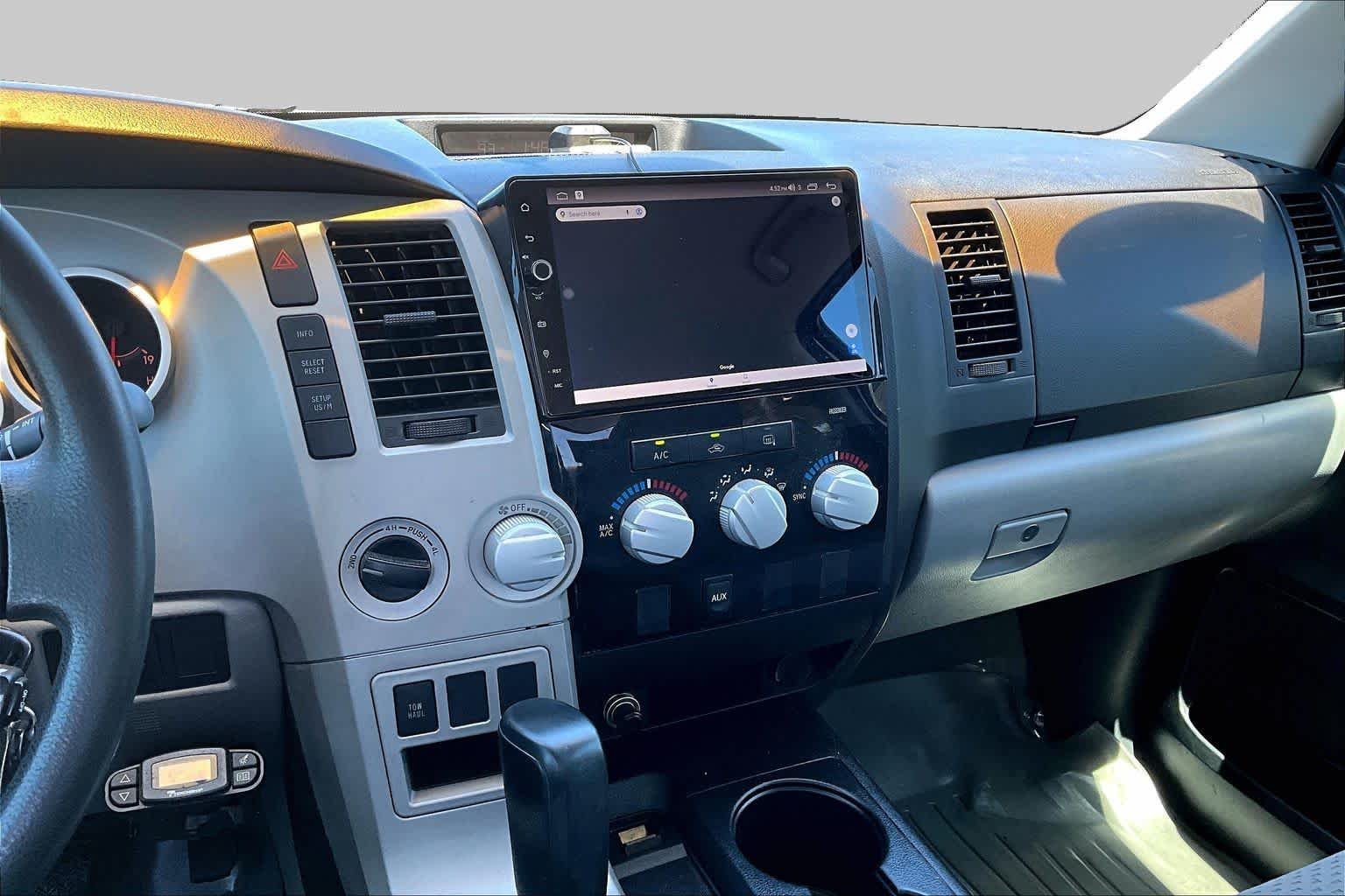 Used 2007 Super White Toyota SR5 image 6