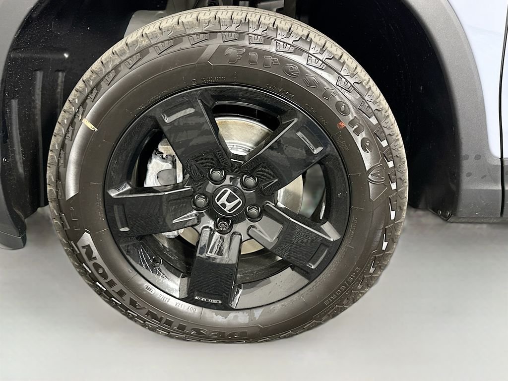New 2026 Sonic Gray Pearl Honda Black Edition image 32