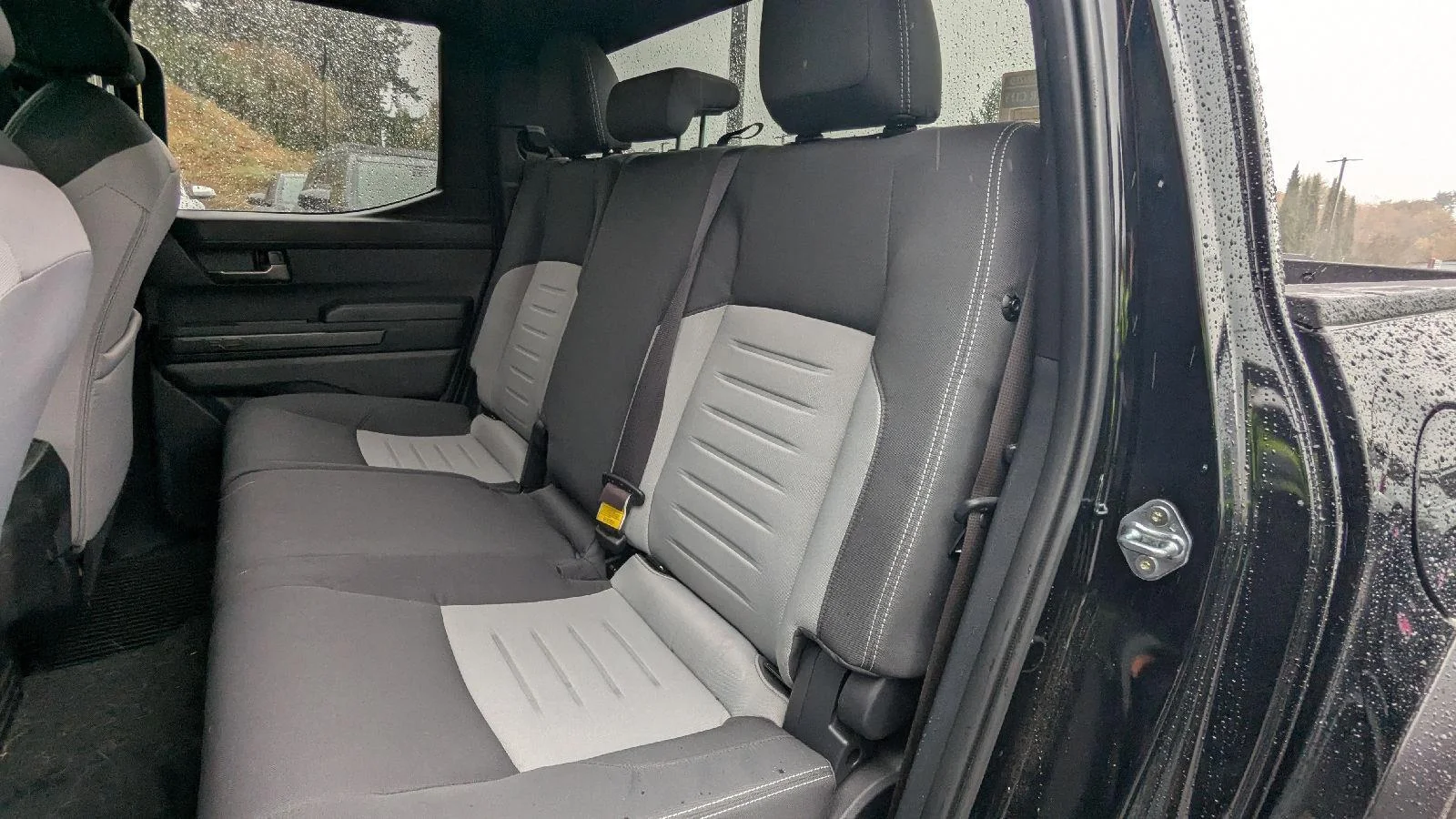 Used 2025  TOYOTA SR5 image 11