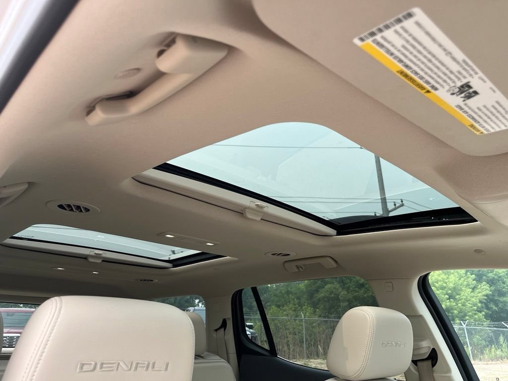 Used 2023 White Frost Tricoat GMC Denali image 44