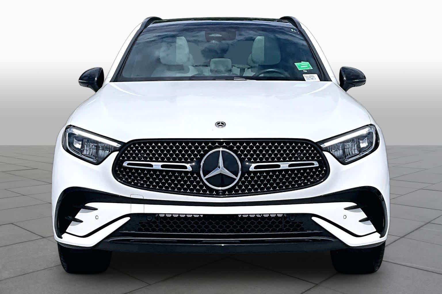 Used 2026 Polar White Mercedes-Benz GLC 300 image 4