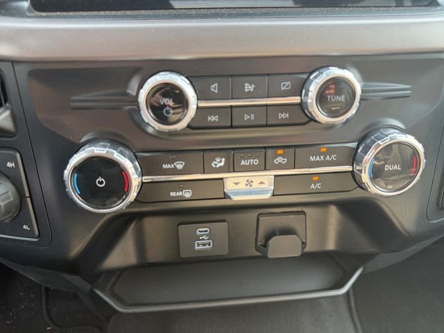 Used 2024 White Ford XLT image 19