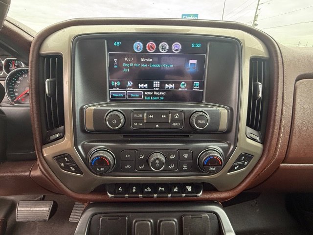 Used 2017 Deep Ocean Blue Metallic Chevrolet High Country image 18